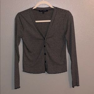 never worn button down. fitted shirt